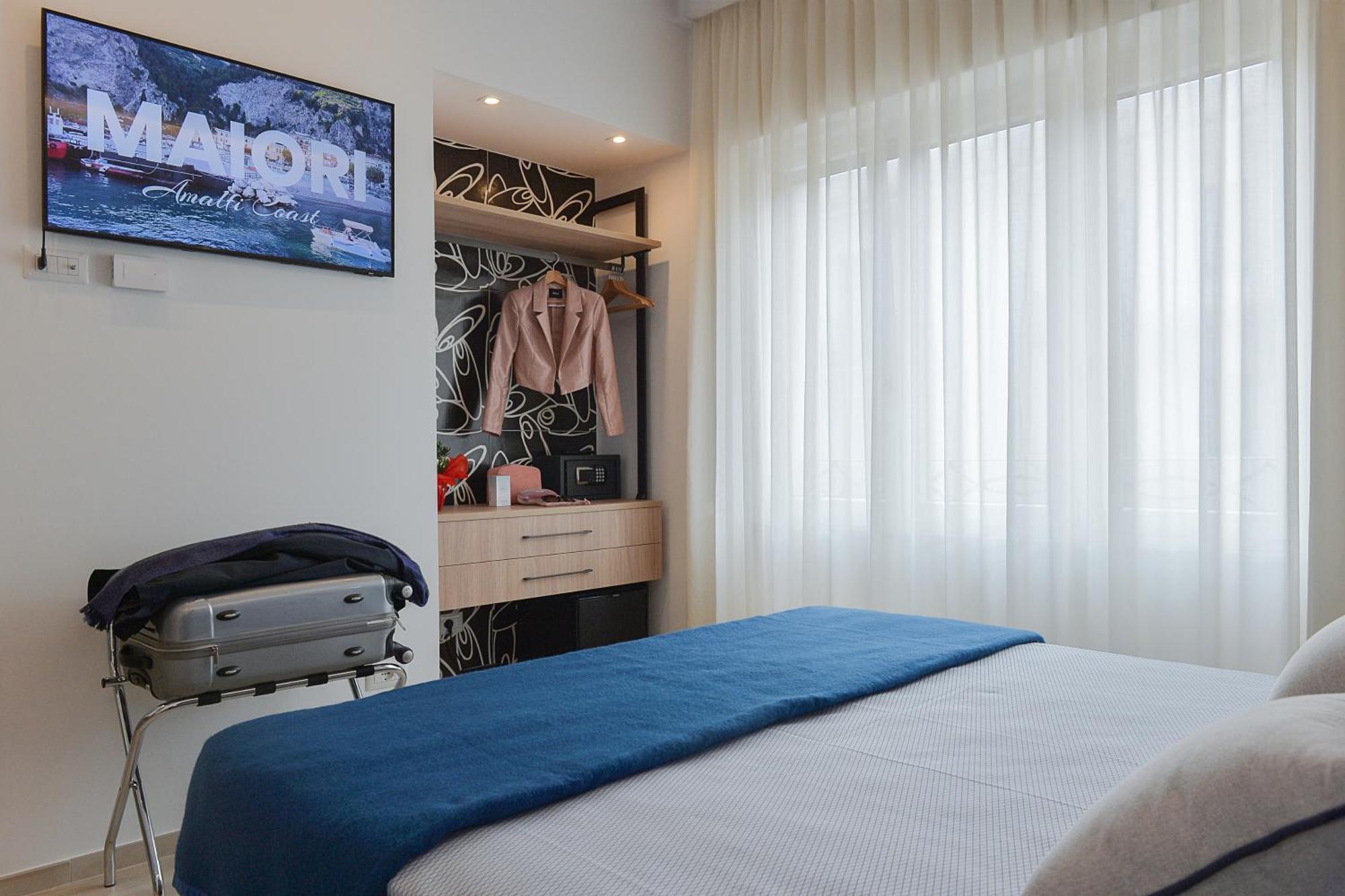 Charming Rooms Amalfi Coast Maiori Luaran gambar
