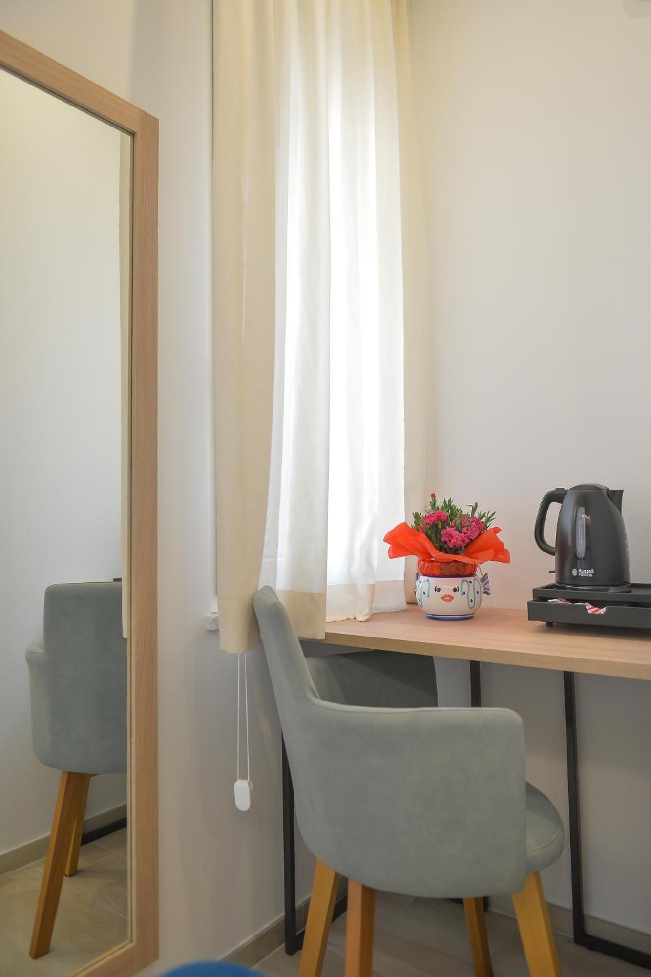 Charming Rooms Amalfi Coast Maiori Luaran gambar